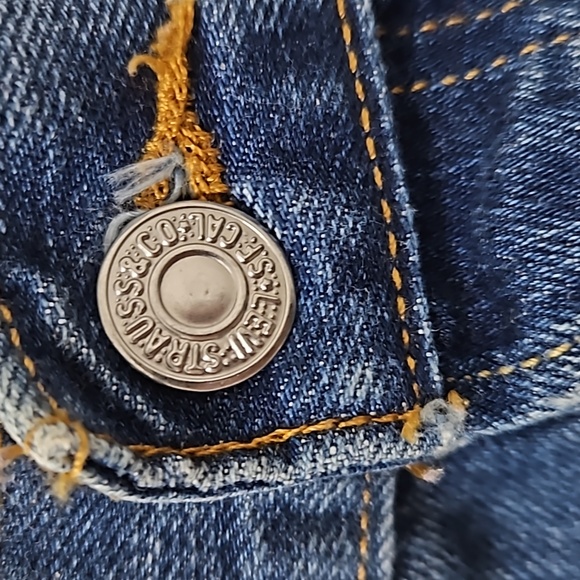 Levi's 501 shorts - Picture 2 of 6